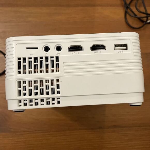 Vankyo Leisure 470R White Projector for Home Entertainment TESTED - Picture 8 of 16